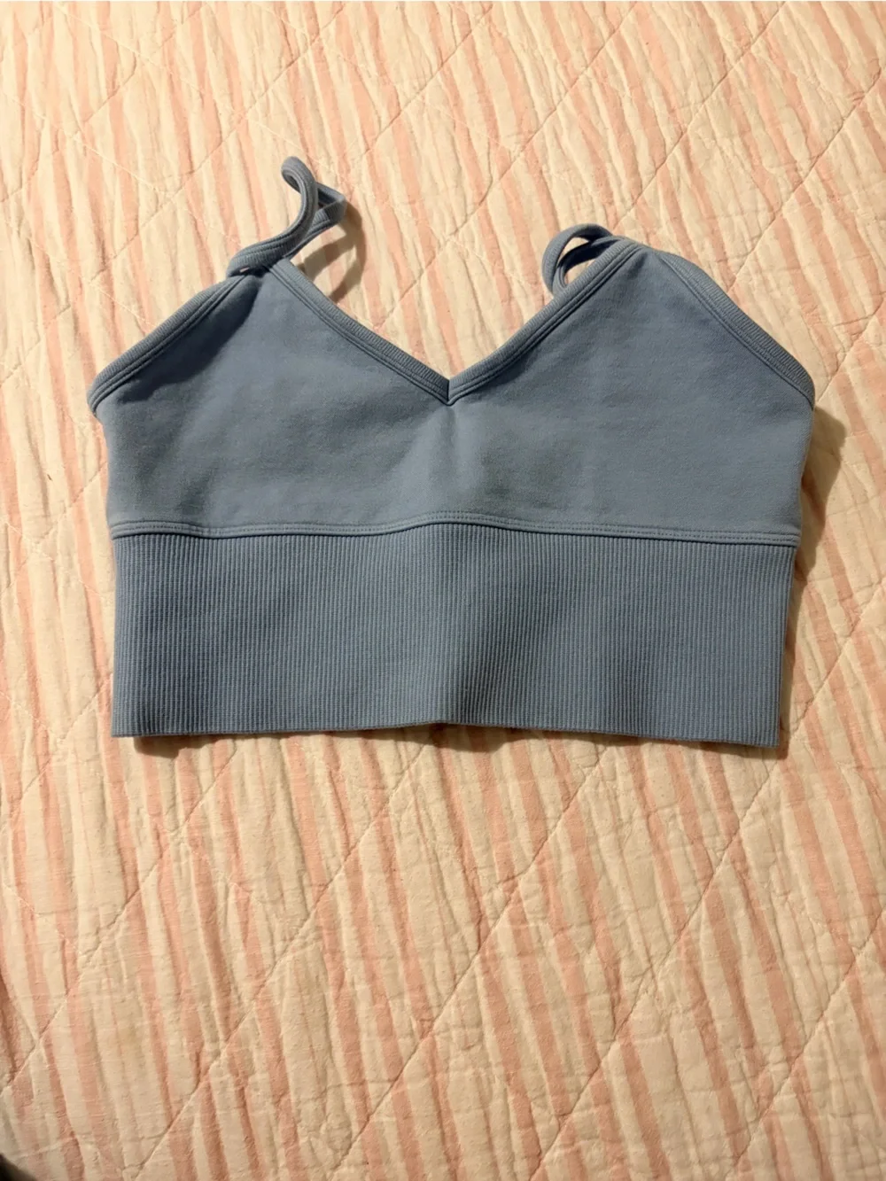 ALO Yoga celestial blue